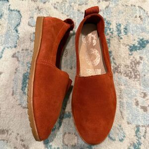 Sorel Ella Orange Suede Slip-On Loafers Size 6